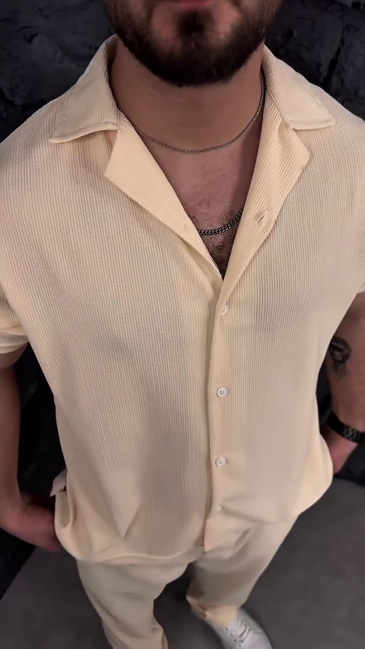 Men Solid Contrast Collar Casual Shirt - Image 5