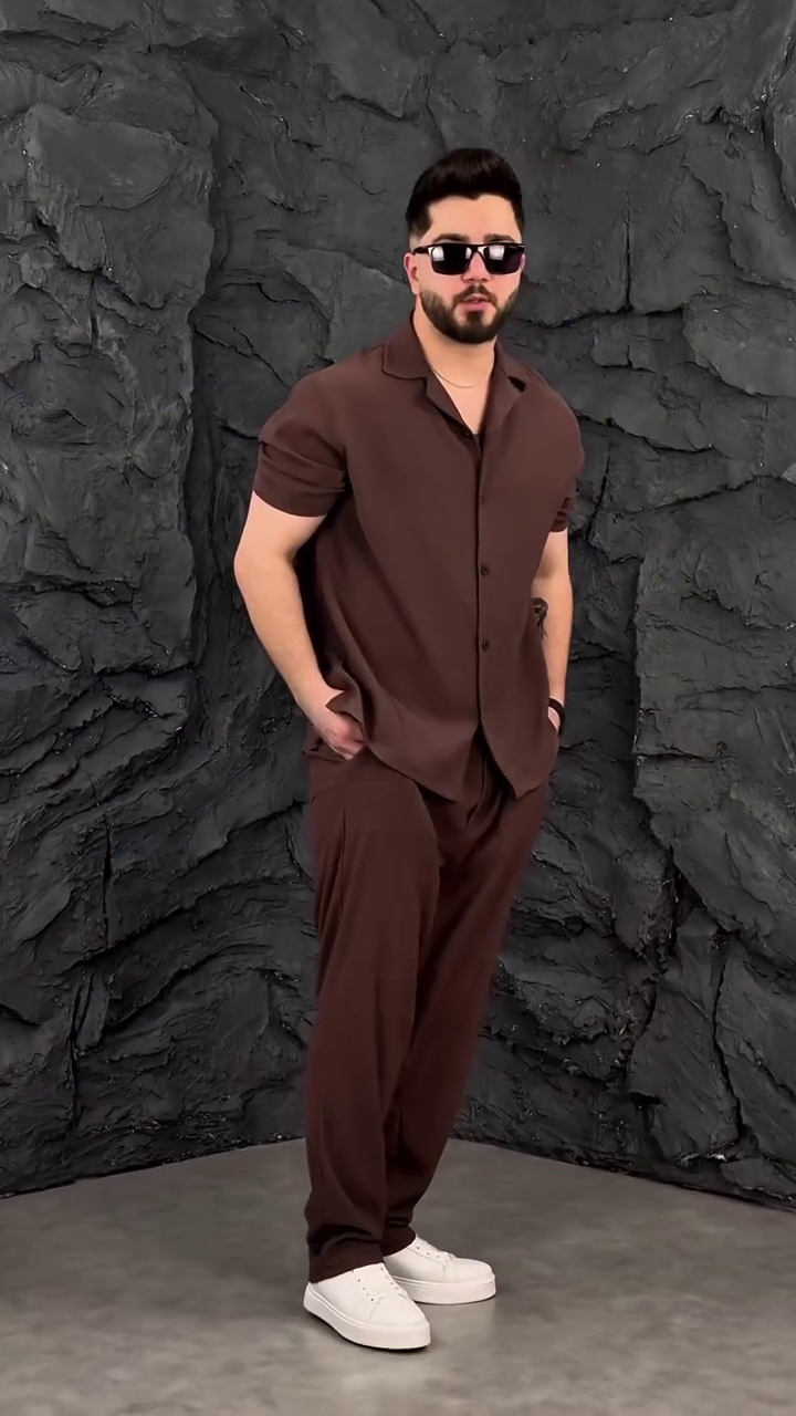 Men Solid Contrast Collar Casual Shirt - Image 3