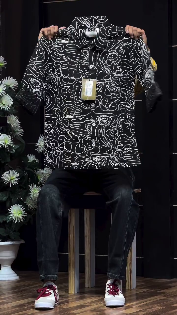 Abstract Printed Monochrome Regular Fit Casual Shirt