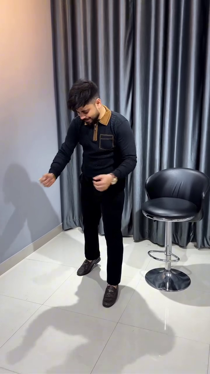 Men Solid Polo Collar Woollen T-shirt - Image 5