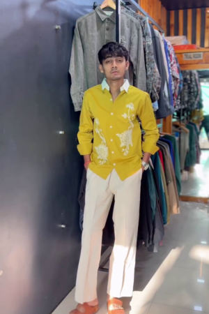 Conversational Printed Slim Fit Opaque Casual Shirt