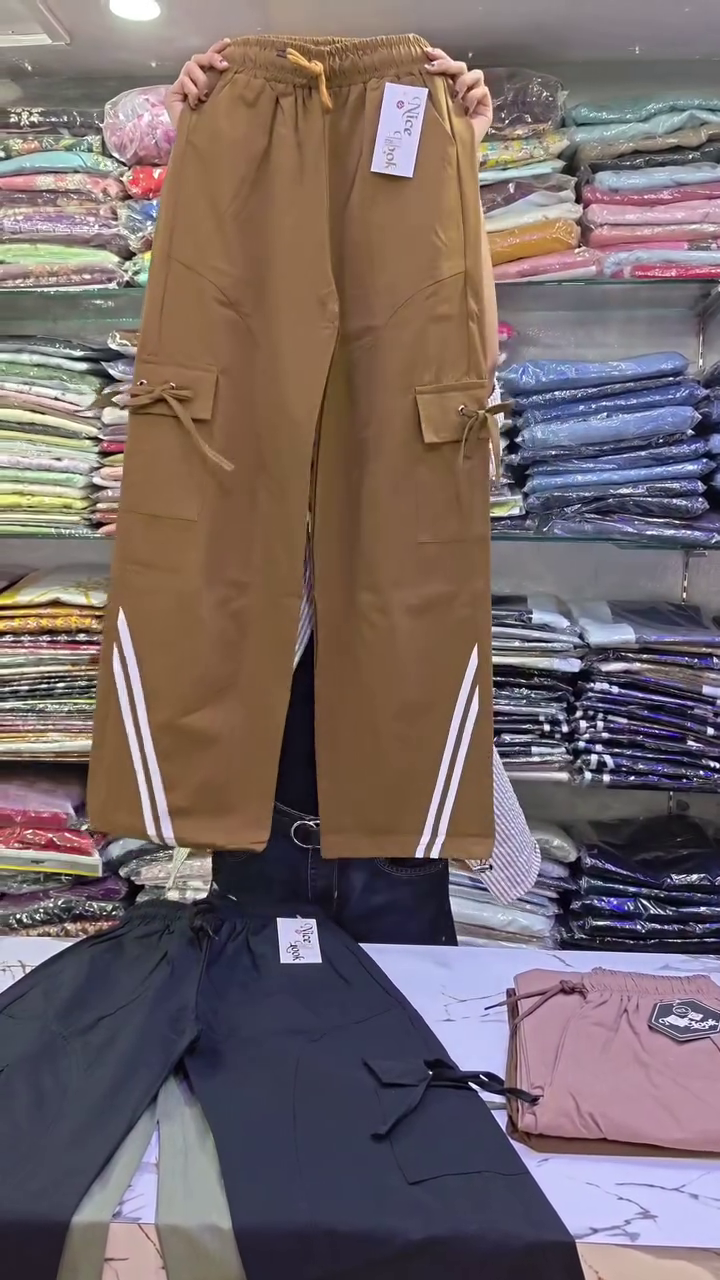 Men Relaxed Fit Cargo Trousers - Image 5