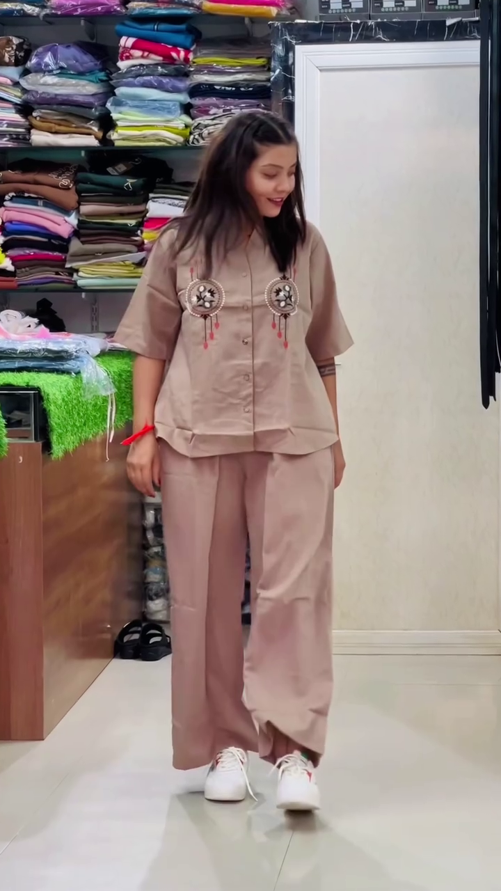 Women Embroidered Cotton Crop Shirt - Image 5