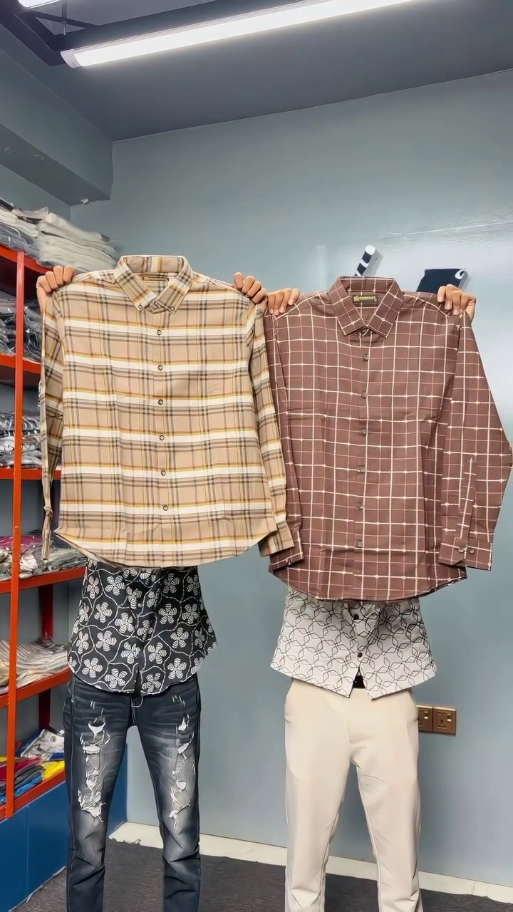Men Relaxed Fit Windowpane Checked Spread Collar Cotton Casual Shirt - Image 2