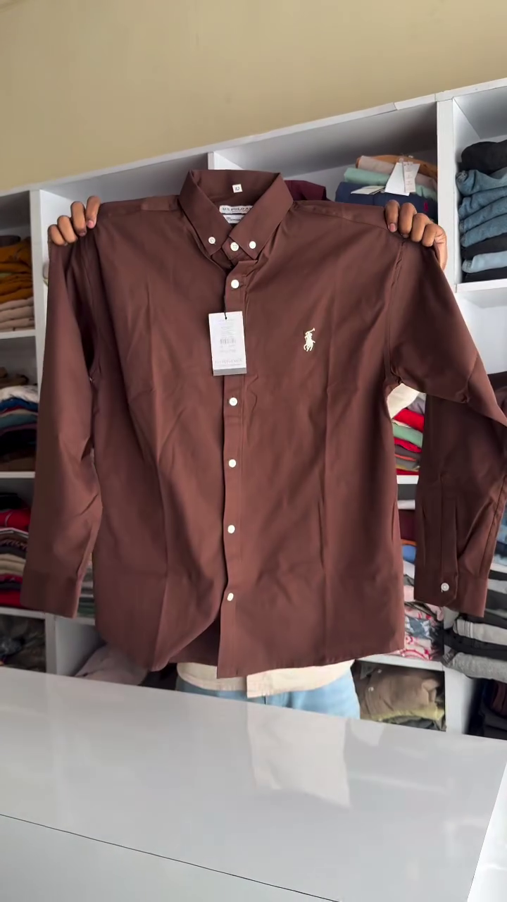 Classic Slim Fit Button Down Collar Twill Weave Casual Shirt