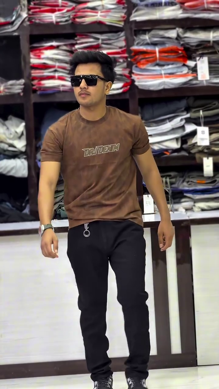 Men Embroidered Round Neck Oversized T-shirt - Image 9