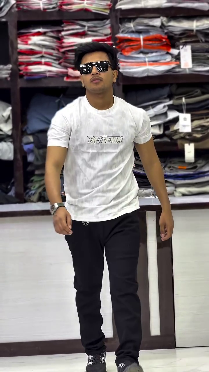 Men Embroidered Round Neck Oversized T-shirt - Image 6
