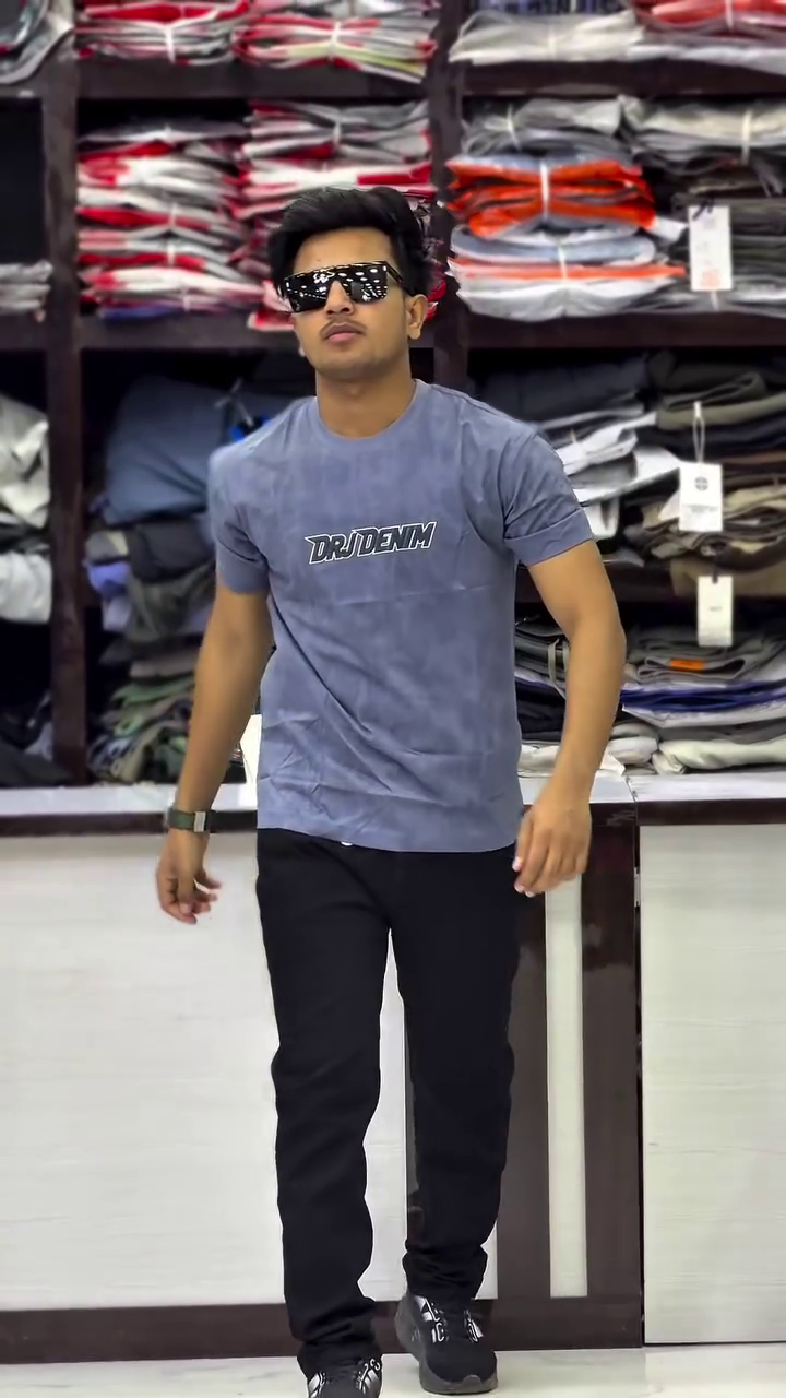 Men Embroidered Round Neck Oversized T-shirt - Image 4