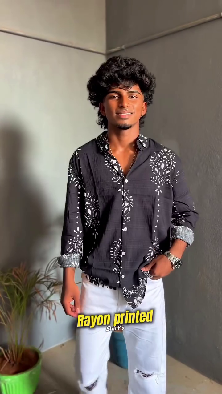 Men Classic Slim Fit Floral Printed Spread Collar Casual Shirt - Image 3