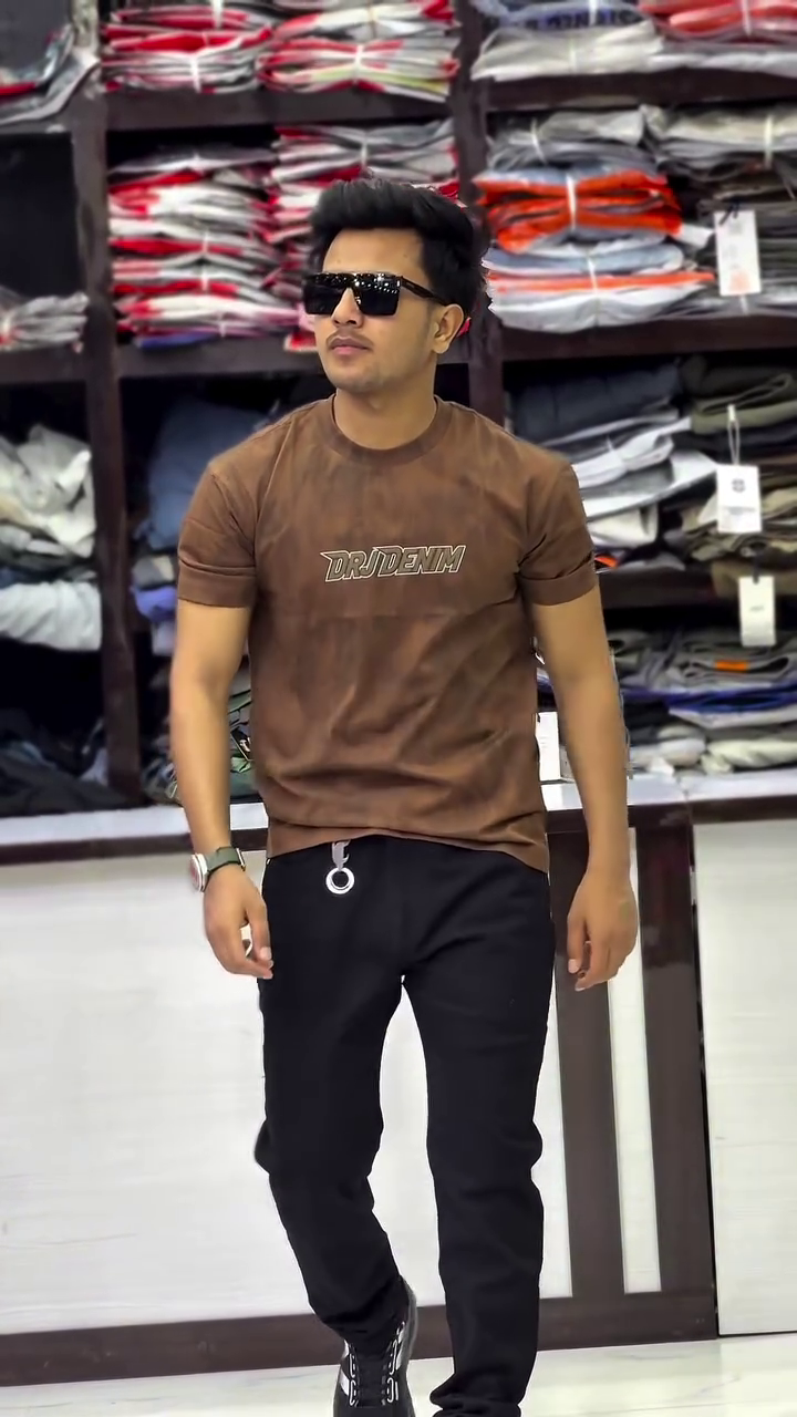 Men Embroidered Round Neck Oversized T-shirt - Image 11