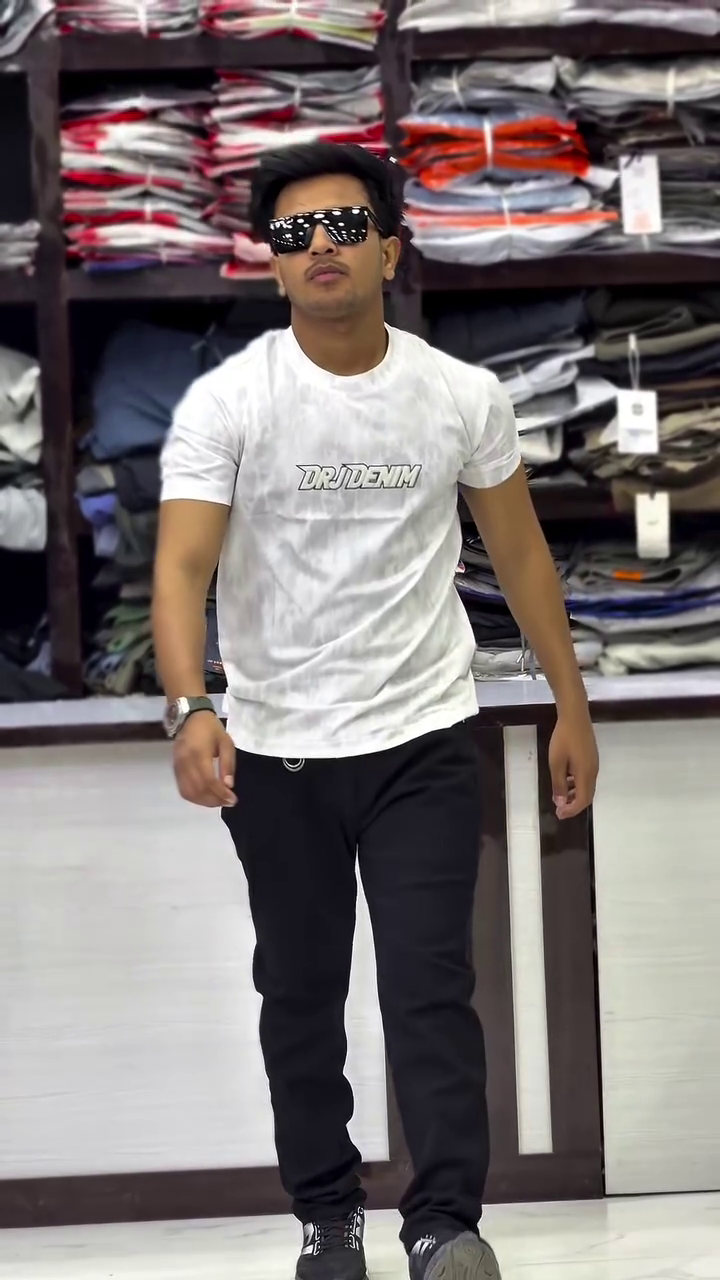 Men Embroidered Round Neck Oversized T-shirt - Image 8